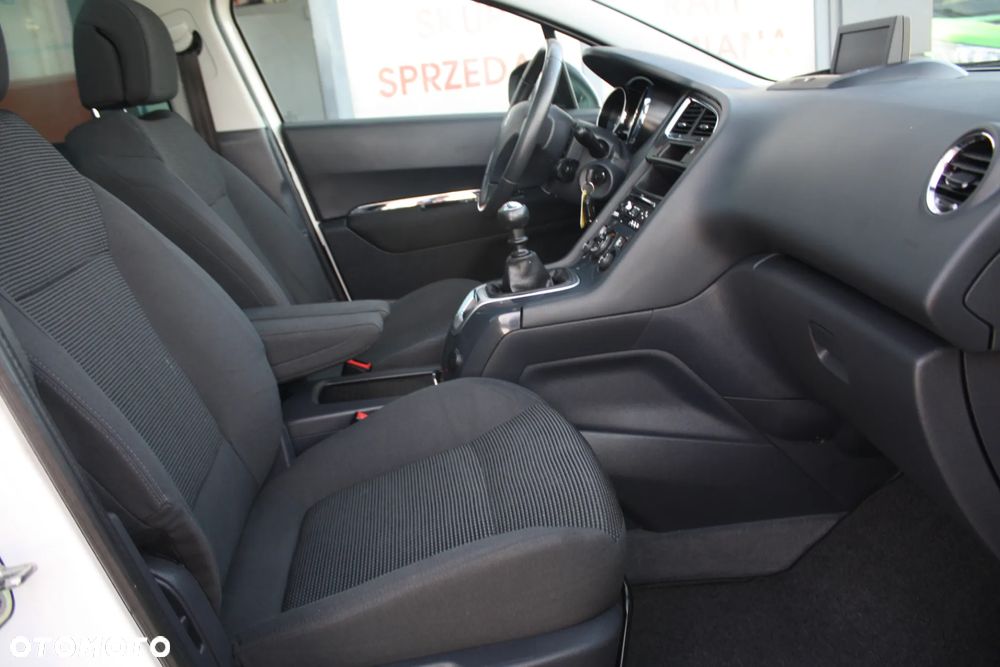 Peugeot 5008 1.6 THP Allure 7os - 29