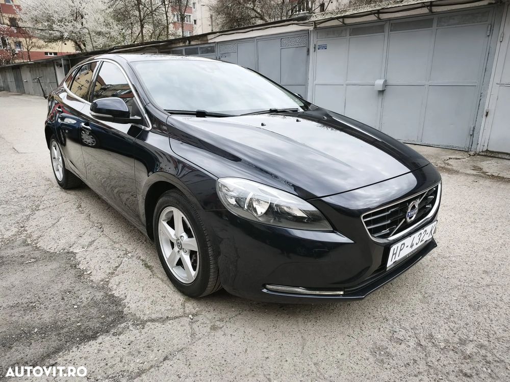 Volvo V40 - 2