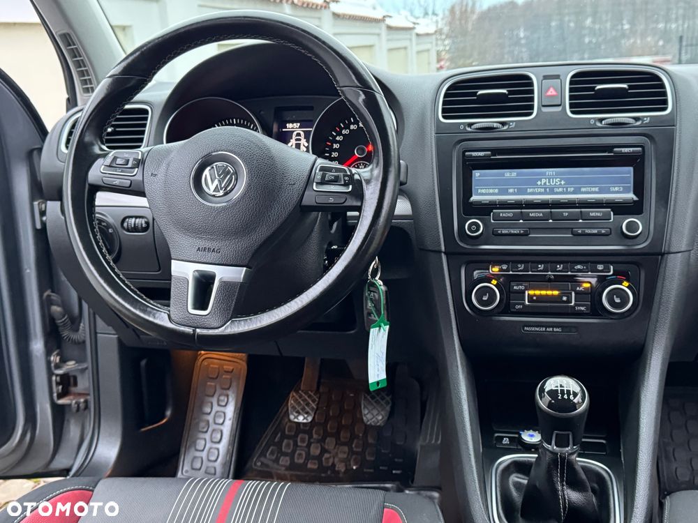 Volkswagen Golf - 12