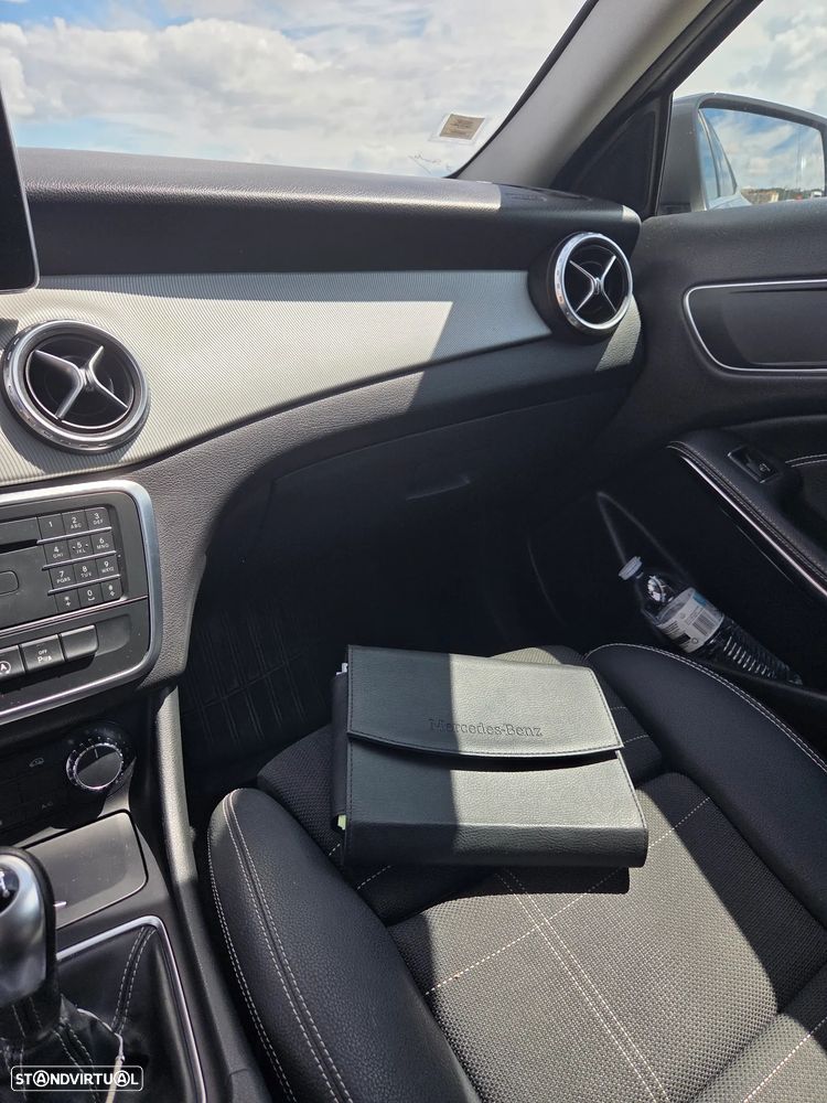 Mercedes-Benz GLA 180 CDI Urban - 22