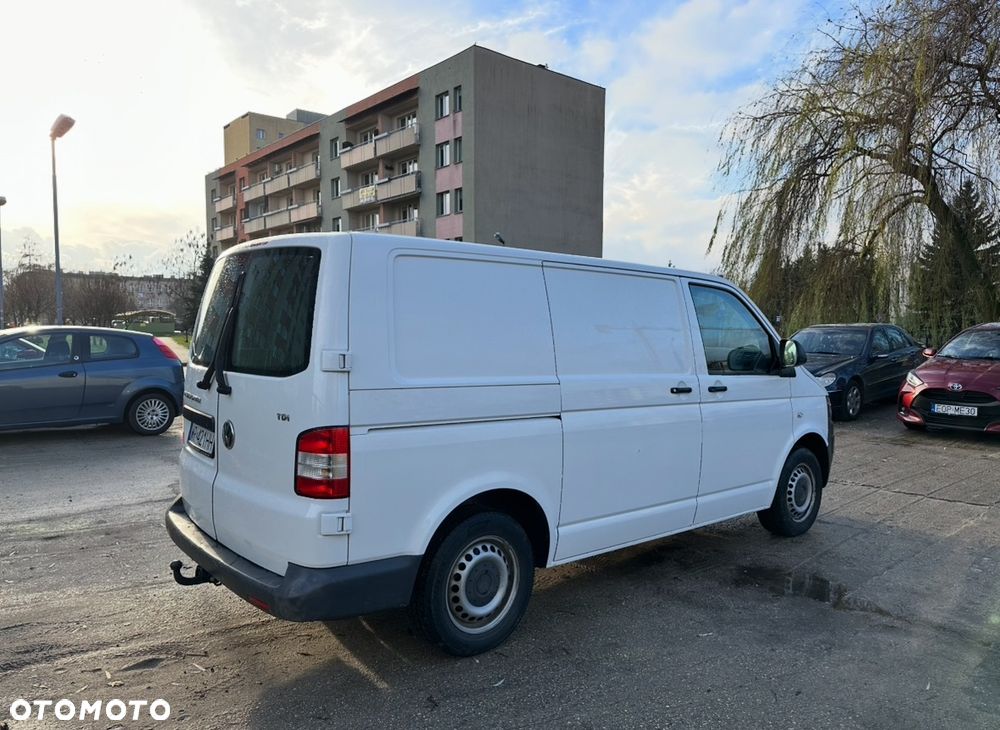 Volkswagen T5 - 12