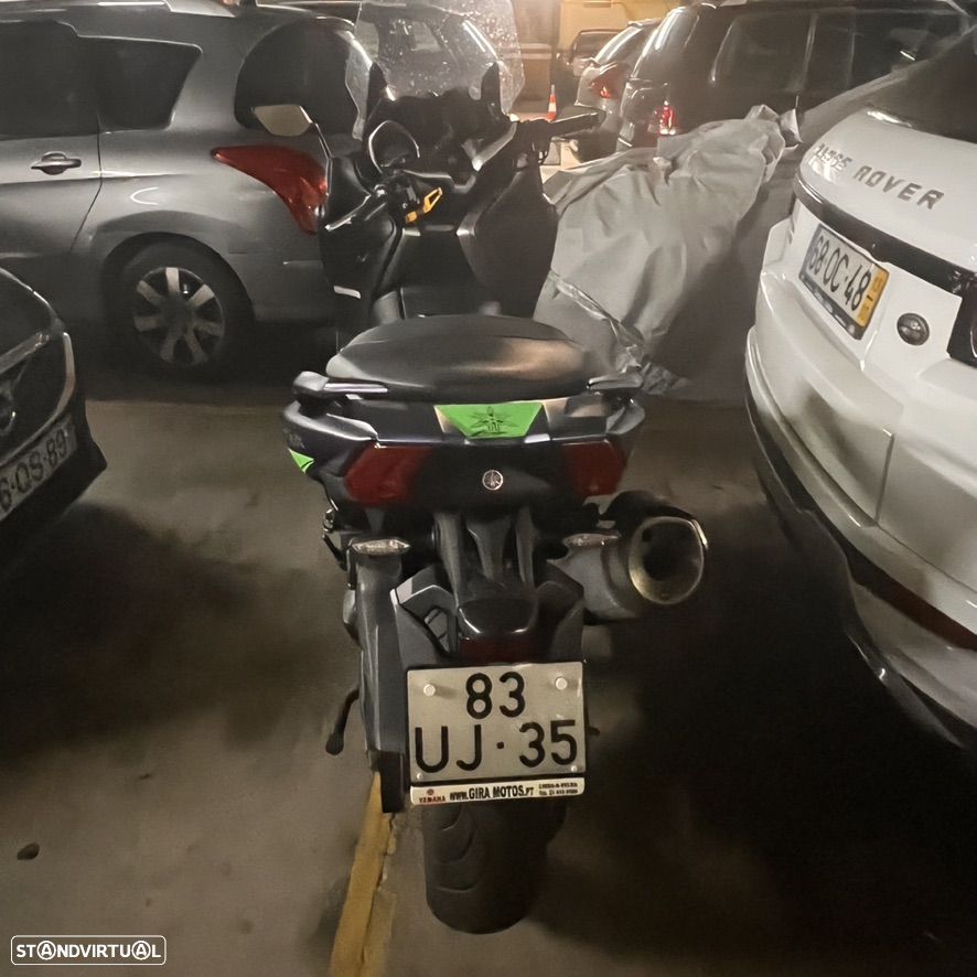 Yamaha TMAX DX - 4