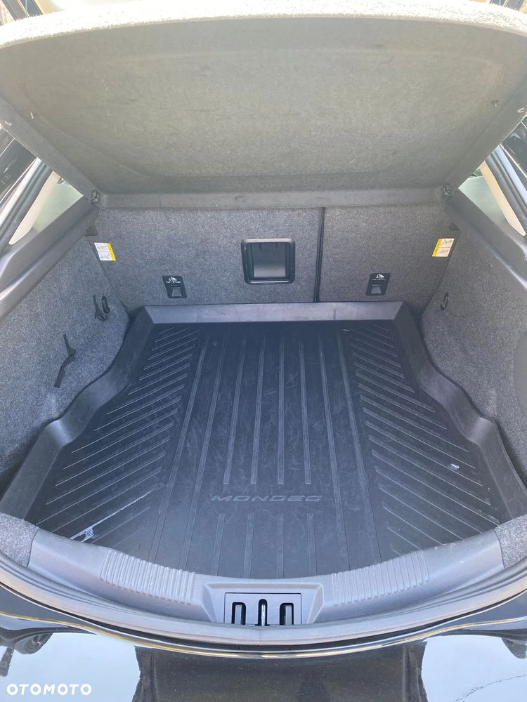 Ford Mondeo 2.0 EcoBlue Titanium - 23