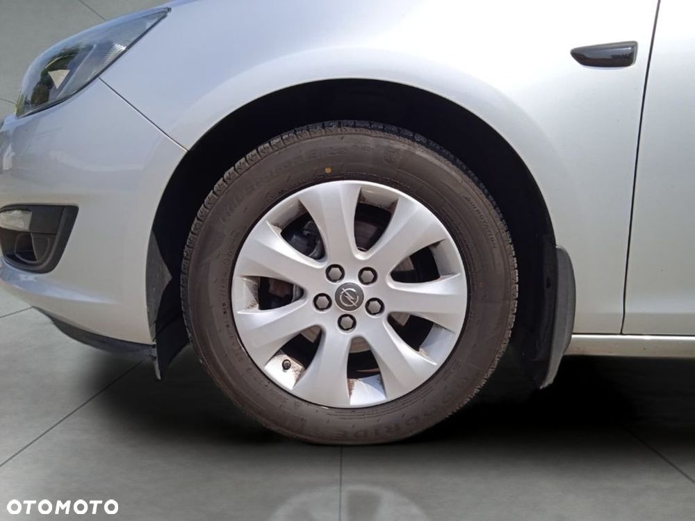 Opel Astra 1.4 T EU6 - 11