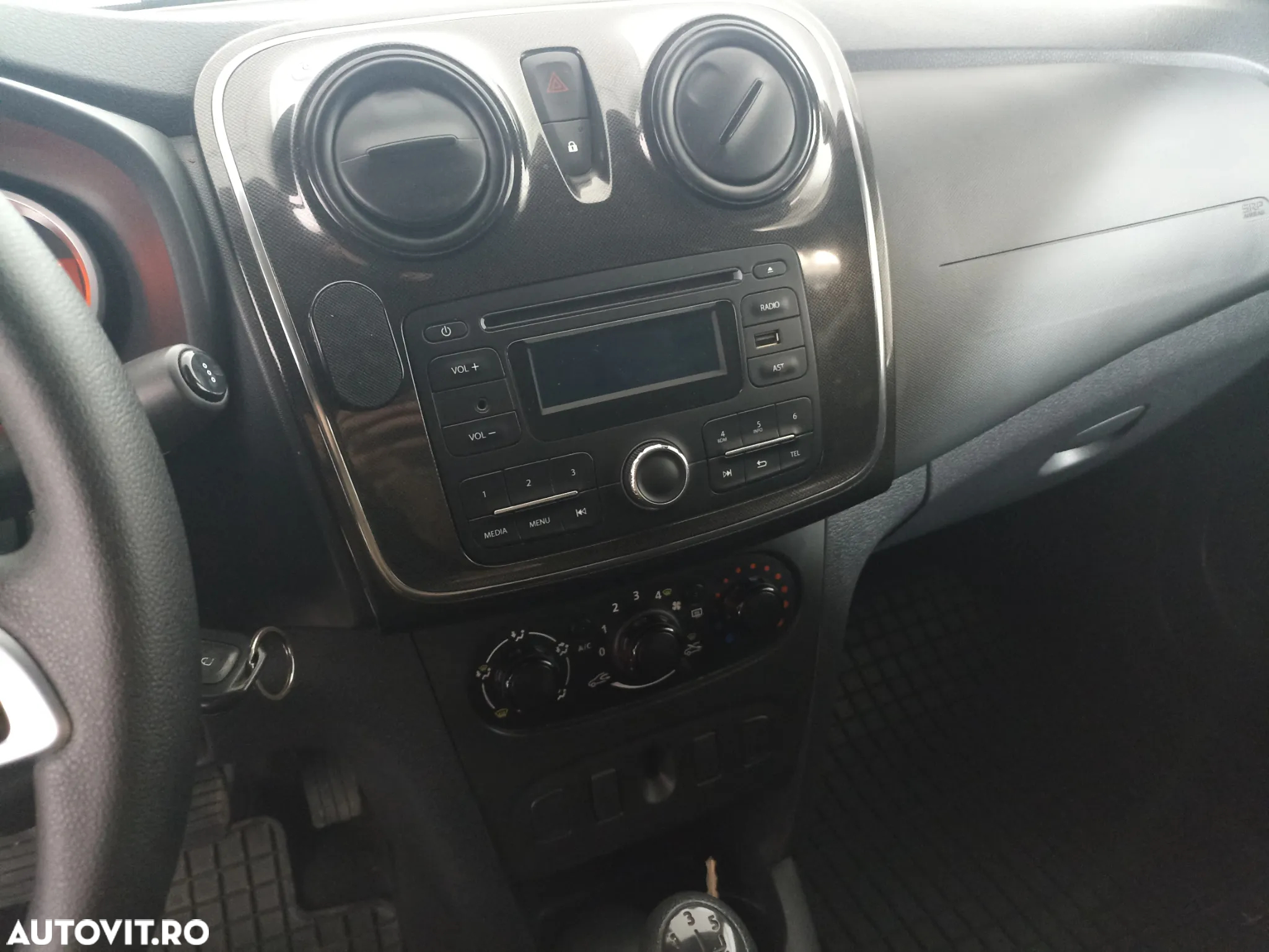 Dacia Logan 1.5 Blue dCi SL PLUS - 10