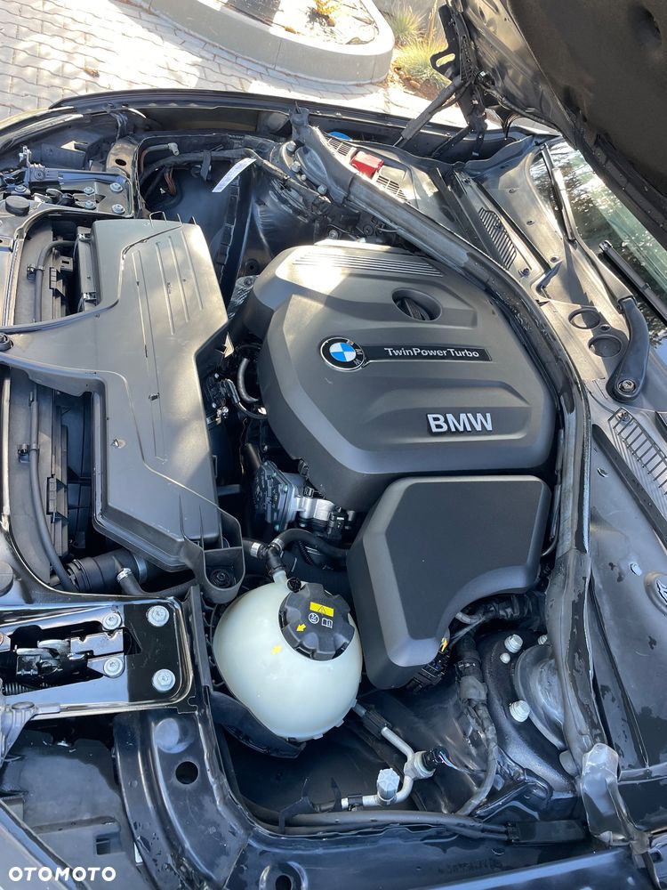 BMW Seria 1 118i - 22