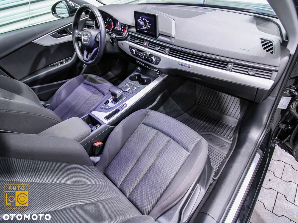 Audi A4 Avant 2.0 TDI Quattro S tronic - 9