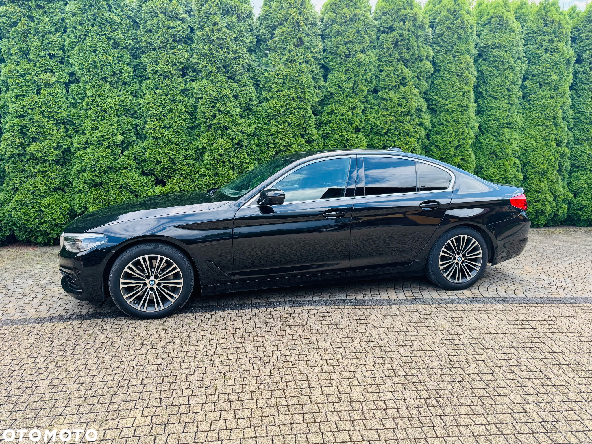 BMW Seria 5 540i xDrive Sport Line sport - 12