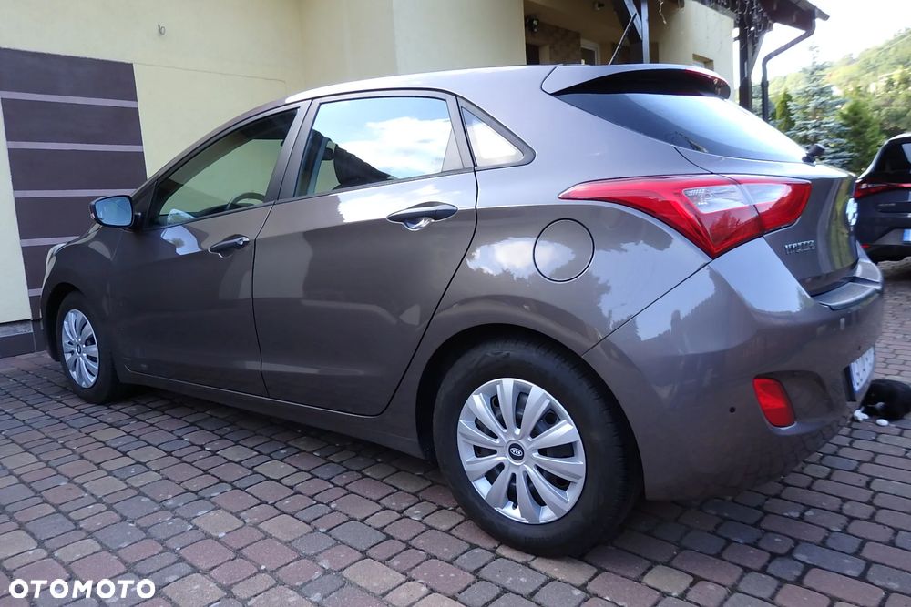 Hyundai i30 1.4 Premium - 9