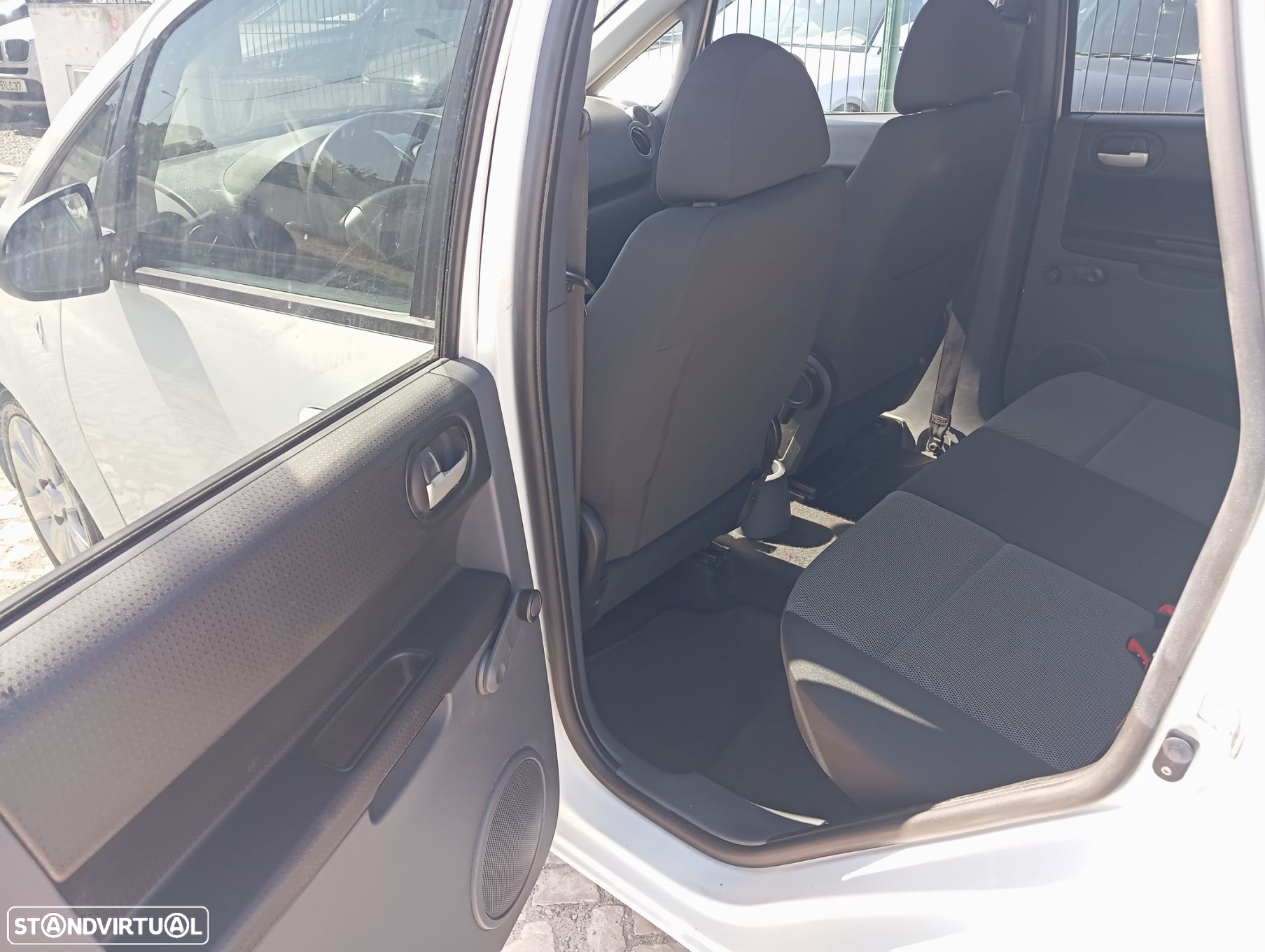 Mitsubishi Colt 1.3 Intense ClearTec - 12