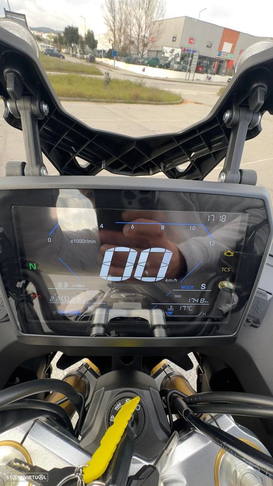 Voge 525DSX Tourer - 10