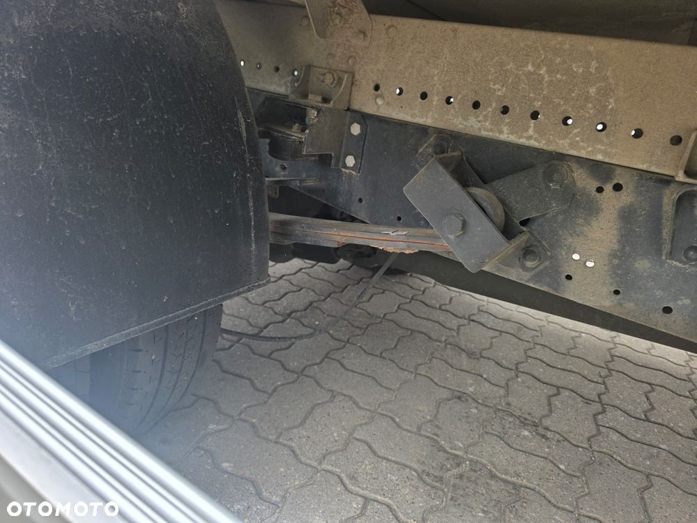 Iveco 35C16 Kontener z Winda 8ep Silnik 3L Bliźniaki 50C18 50C16 - 13