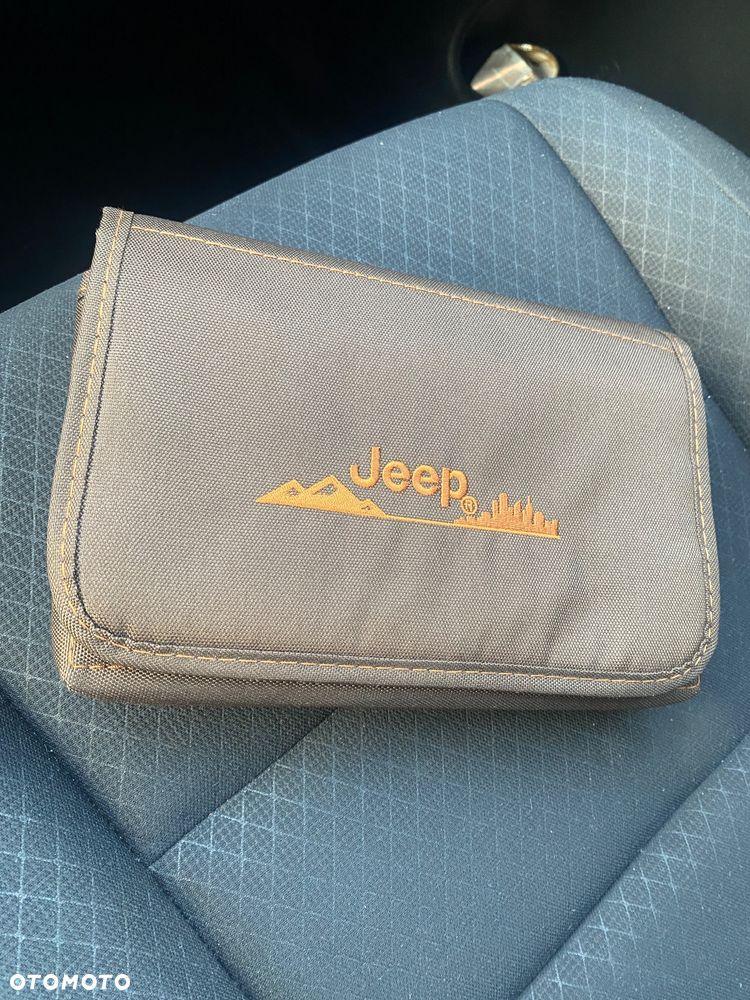 Jeep Grand Cherokee - 6