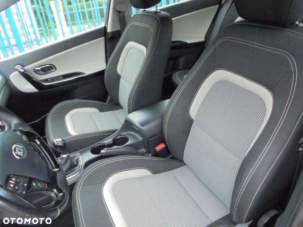 Kia Ceed 1.6 GDI Edition 7 - 6