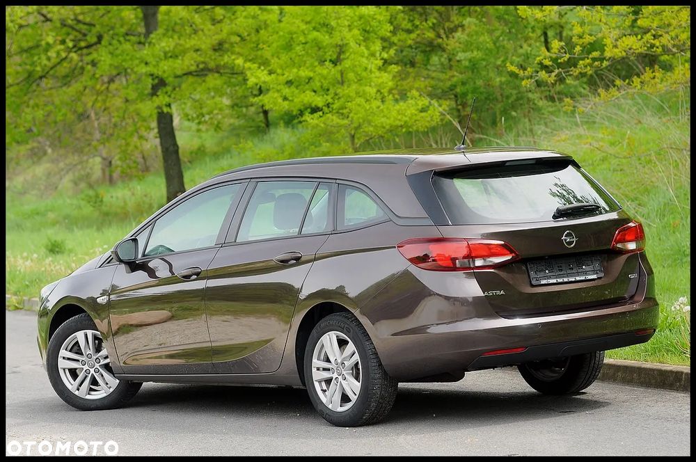 Opel Astra - 4