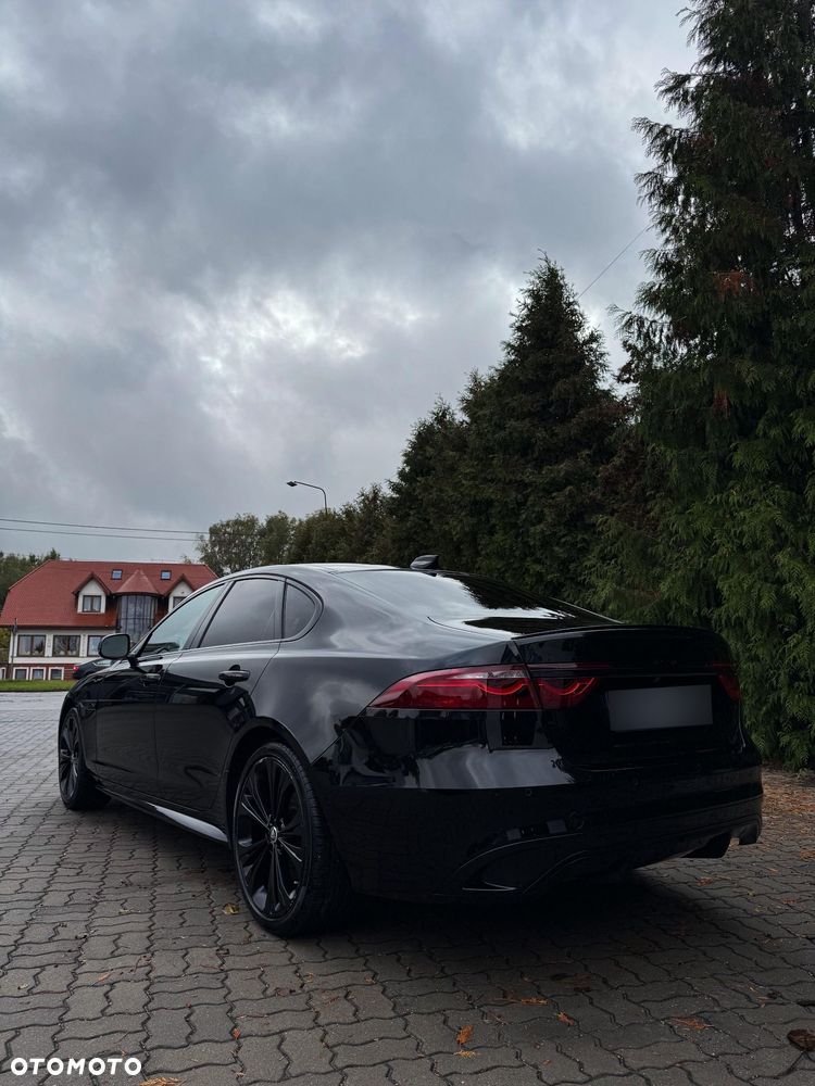 Jaguar XF 2.0 P300 AWD SE - 3