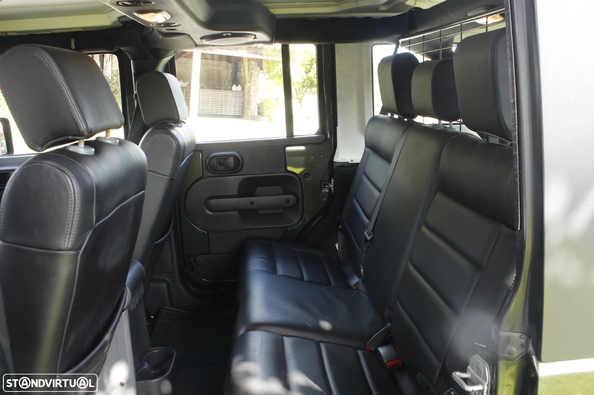 Jeep Wrangler Unlimited 2.8 CRD ATX Sahara - 24