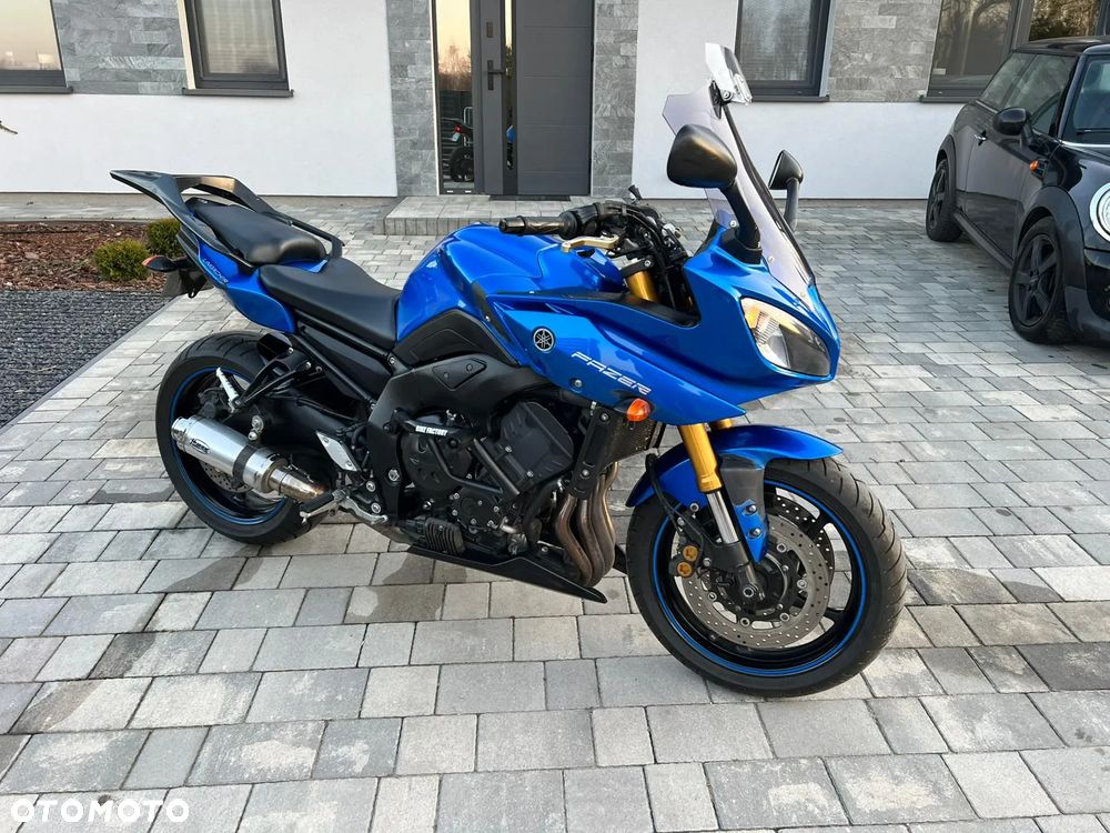 Yamaha FZ8 - 10