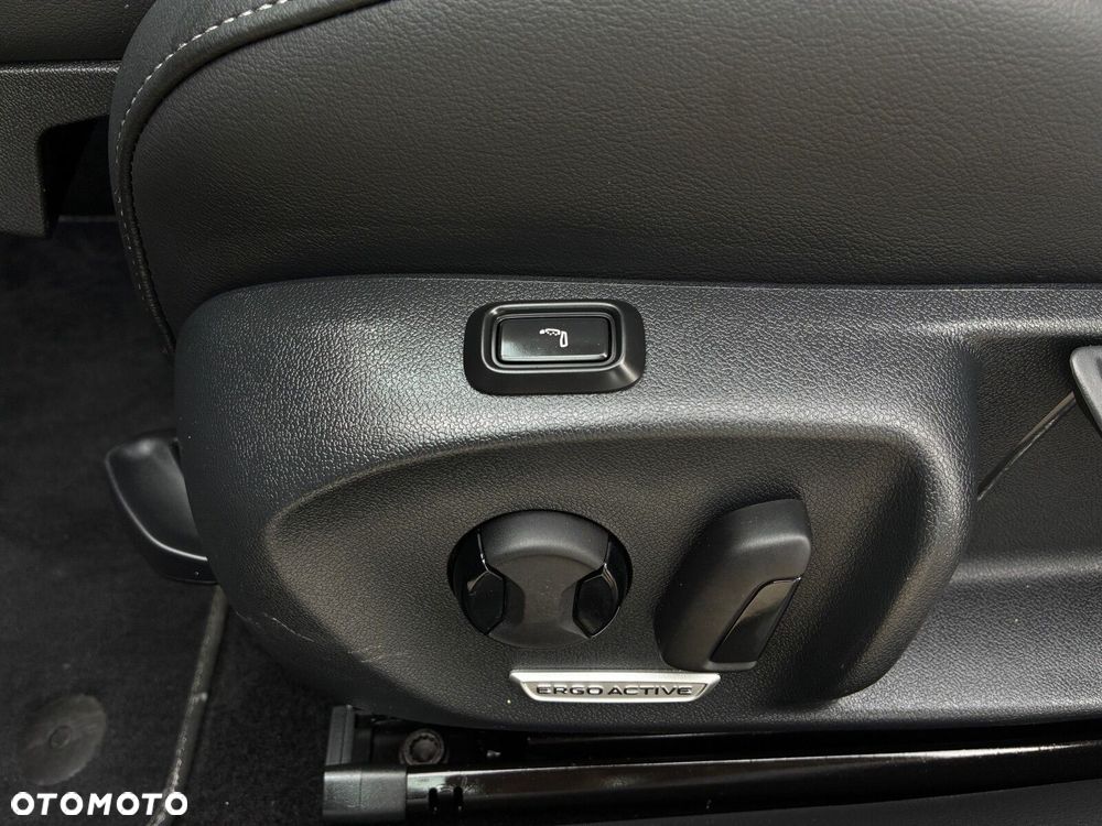 Volkswagen Passat - 28
