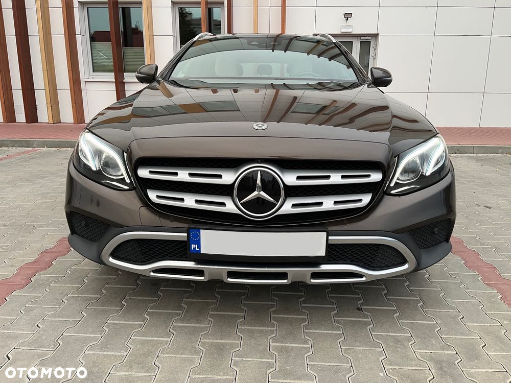 Mercedes-Benz Klasa E 220 d 4-Matic All-Terrain - 3