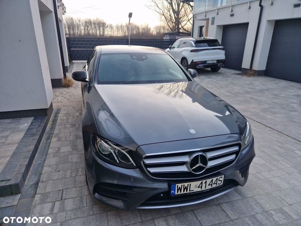 Mercedes-Benz Klasa E 220 d 9G-TRONIC - 3