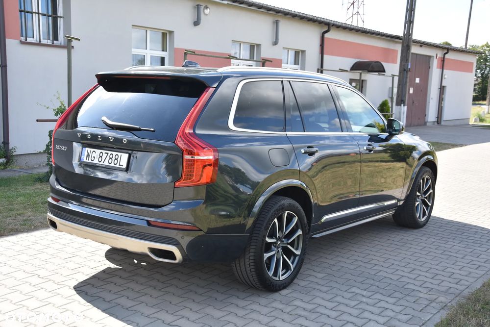 Volvo XC 90 - 2