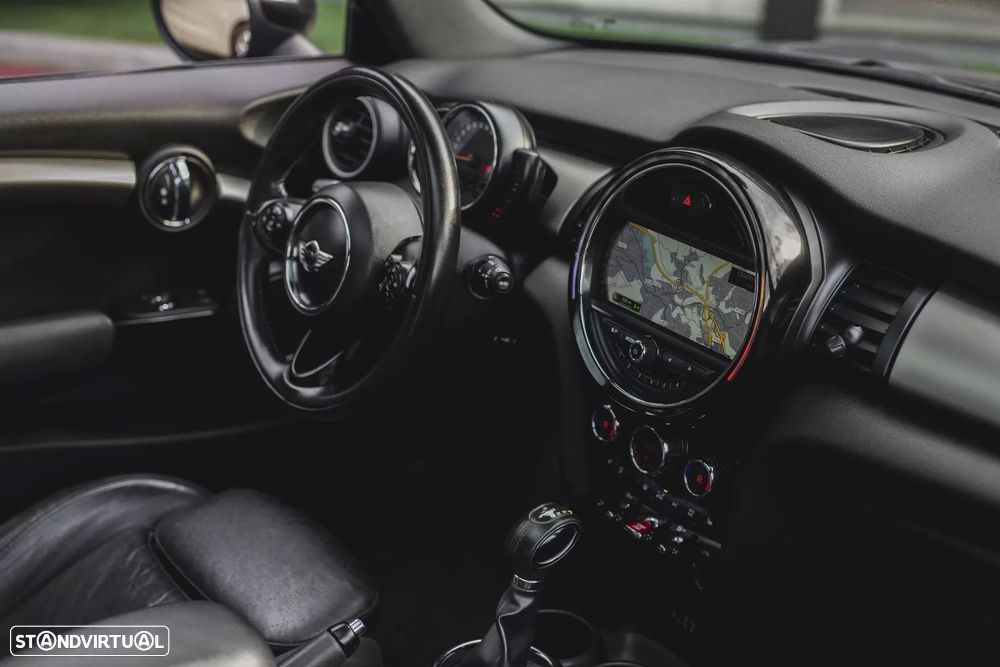 MINI 3 Portas Cooper SD Auto - 14
