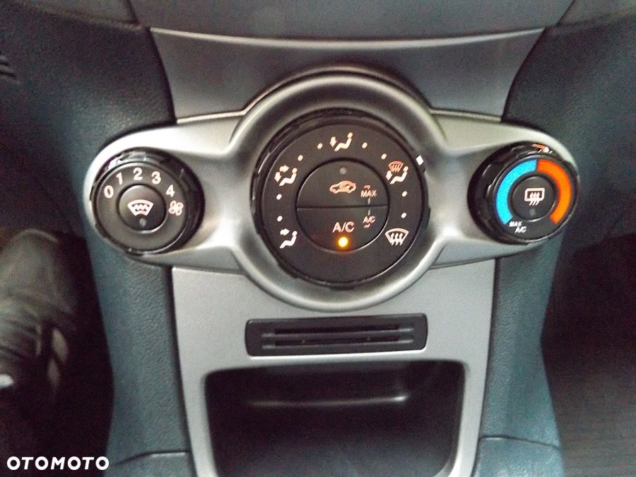 Ford Fiesta - 16
