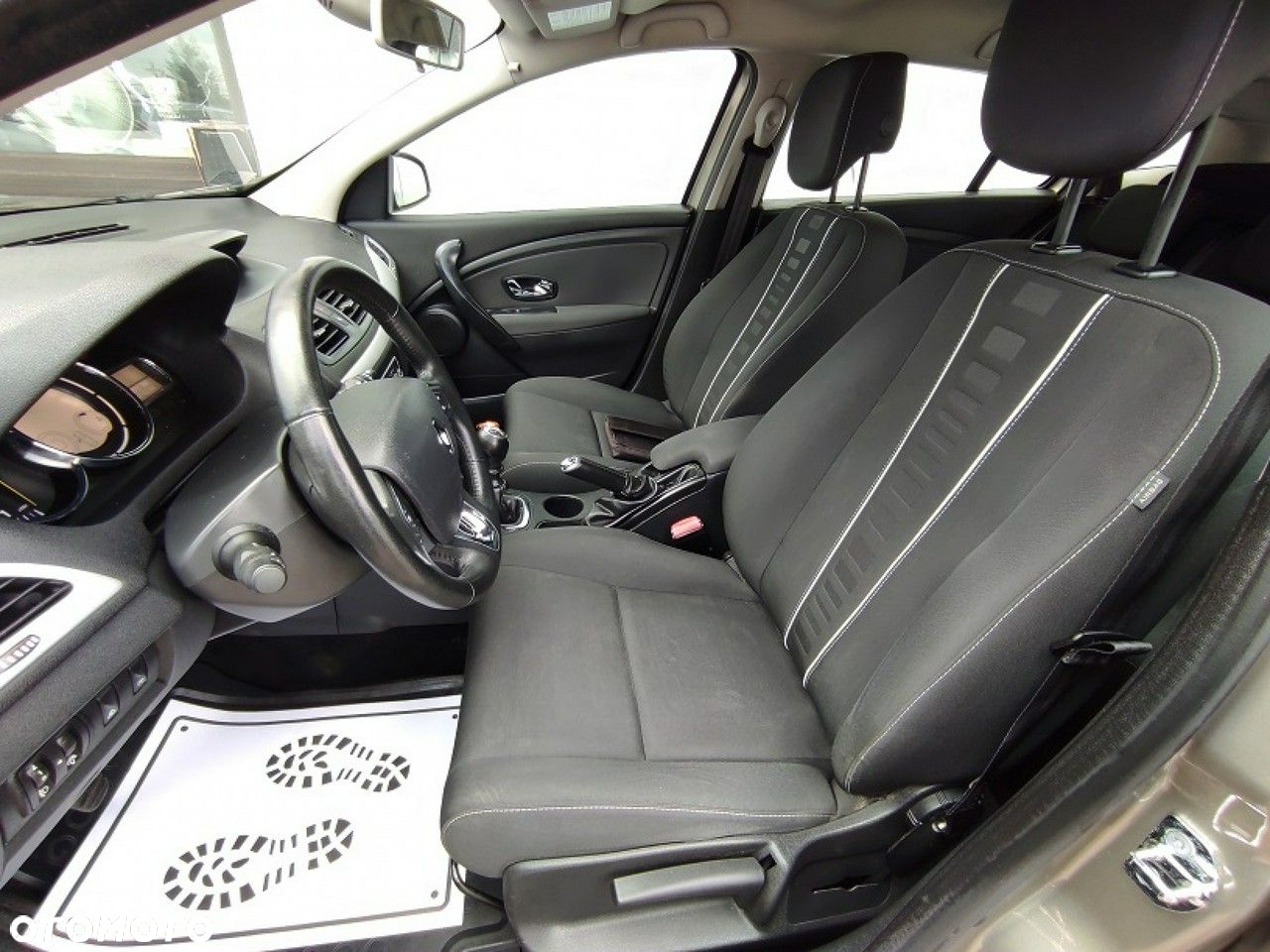 Renault Megane - 9
