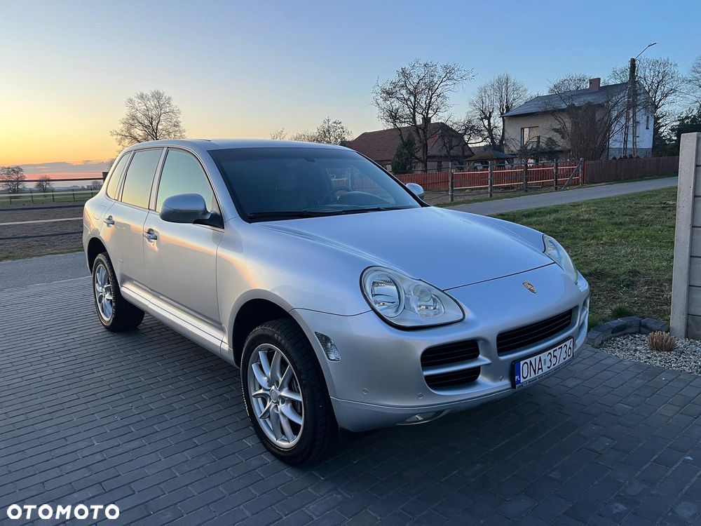 Porsche Cayenne - 6