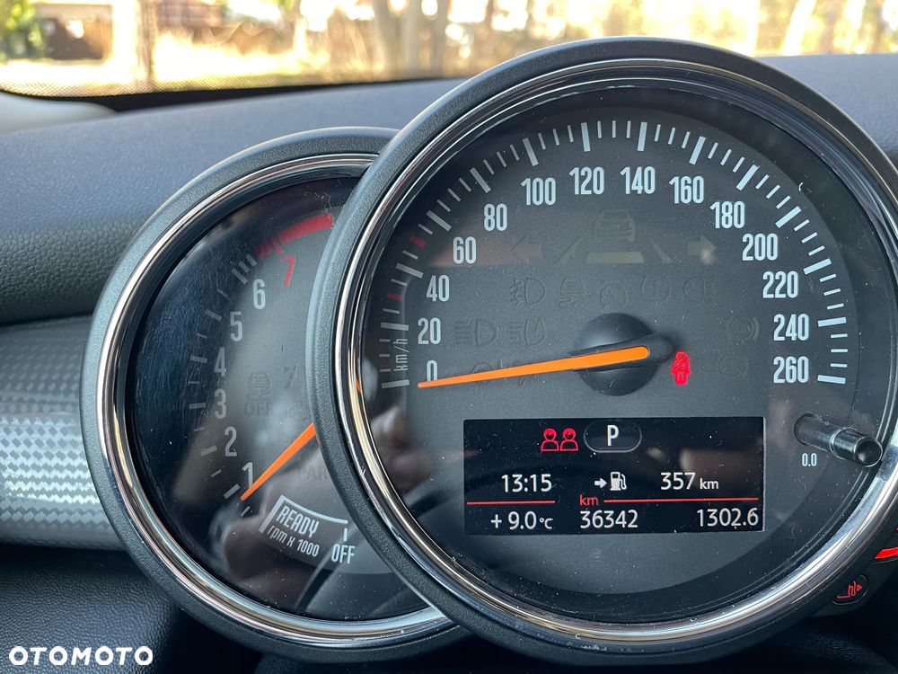 MINI Cooper Seven Chili - 11