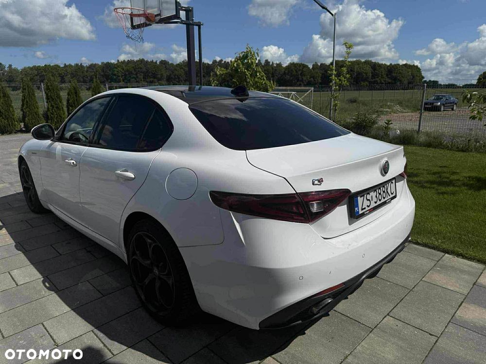 Alfa Romeo Giulia 2.0 Turbo Veloce Q4 - 3