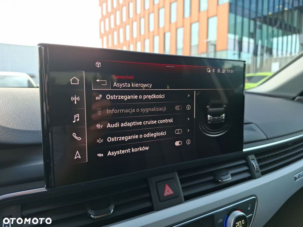 Audi A4 Allroad - 32