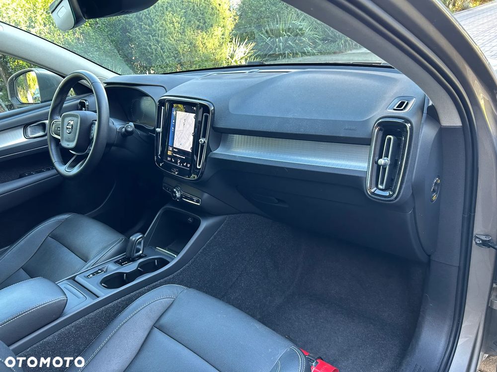 Volvo XC 40 B4 B Geartronic Momentum - 16