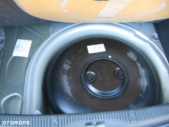 Skoda Roomster 1.4 16V Comfort - 22