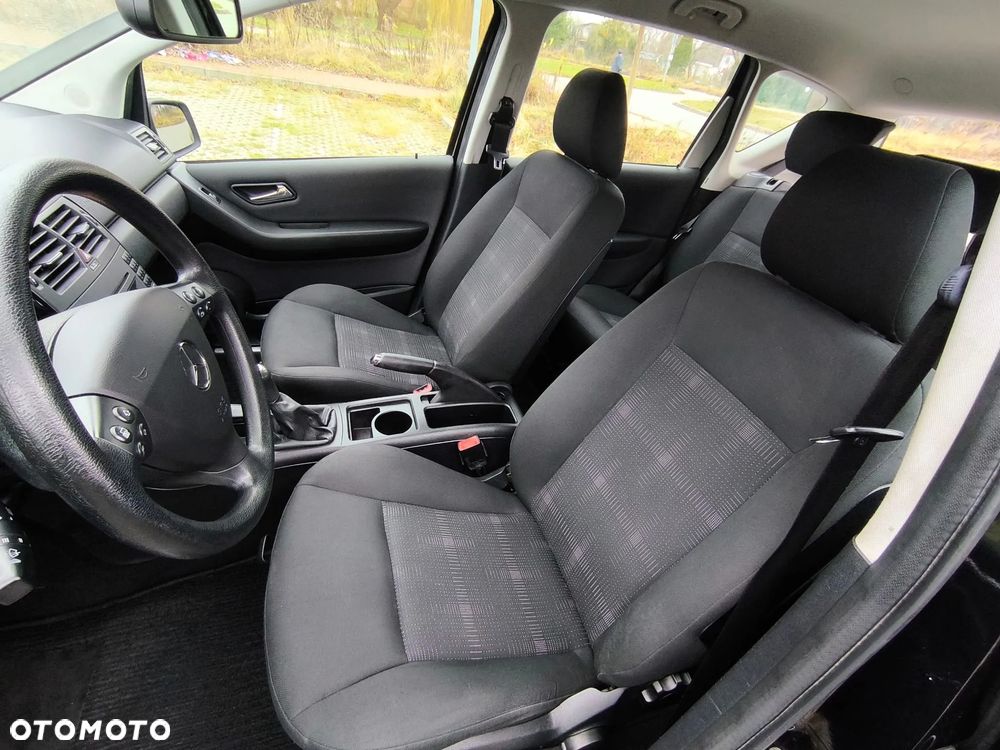 Mercedes-Benz Klasa A 160 BlueEFFICIENCY Special Edition - 5