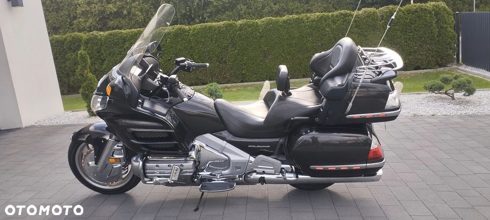Honda GL - 4