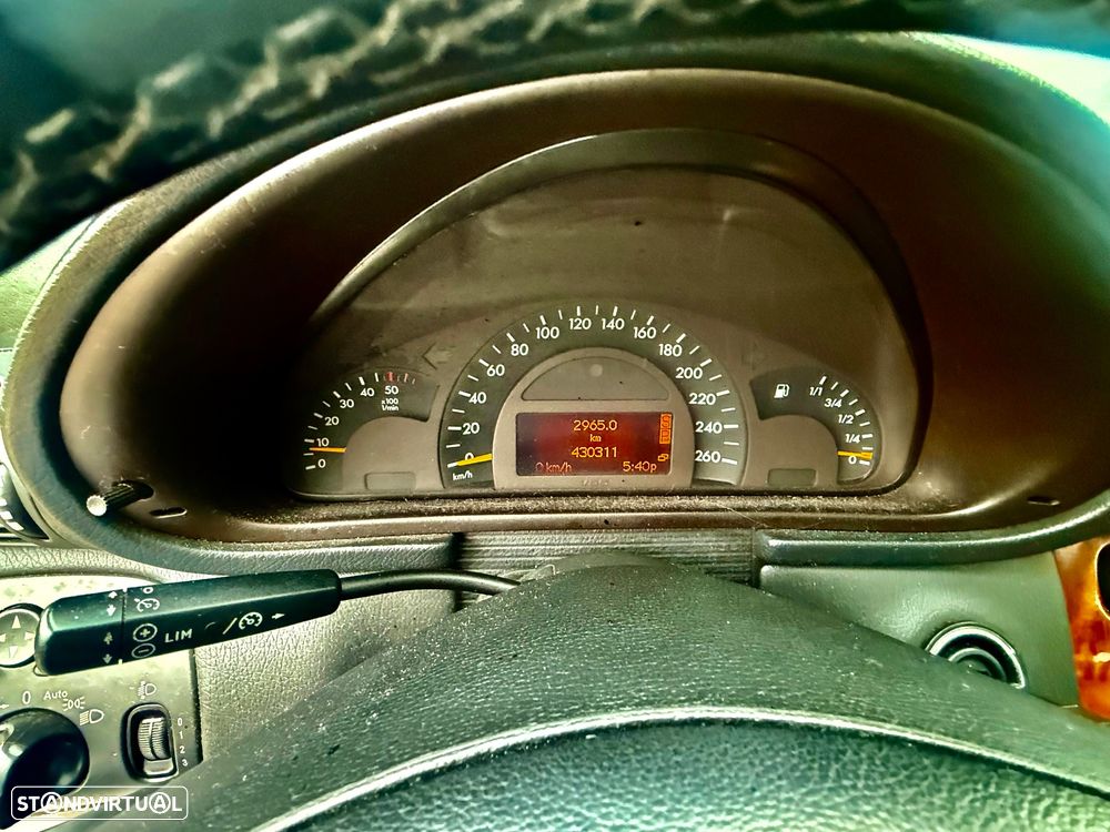 Mercedes-Benz C 220 - 33