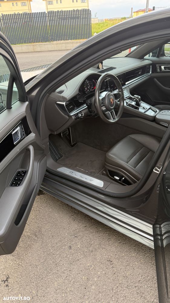 Porsche Panamera 4 - 14