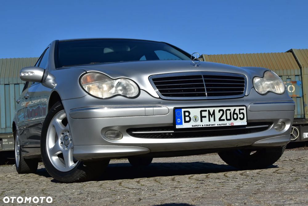 Mercedes-Benz Klasa C 180 Kompressor Automatik Avantgarde - 30