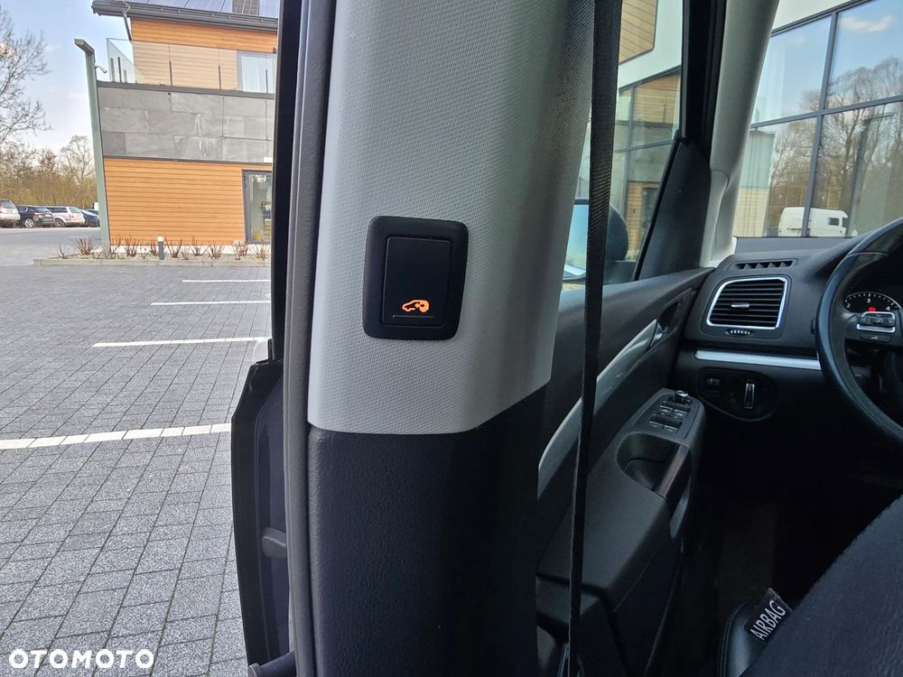Volkswagen Sharan 2.0 TDI 4Mot Highline - 28