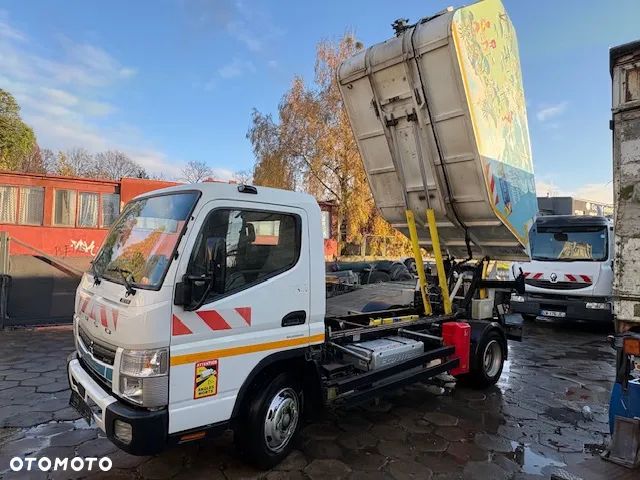 Mitsubishi Fuso Canter 7C15 Euro 6 śmieciarka - 11