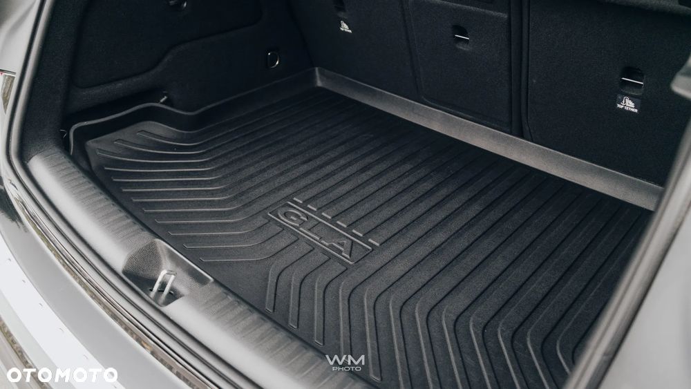 Mercedes-Benz GLA 200 7G-DCT AMG Line - 18