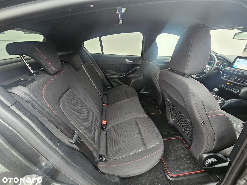 Ford Focus 1.5 TDCi DPF Start-Stopp-System ST-Line - 23