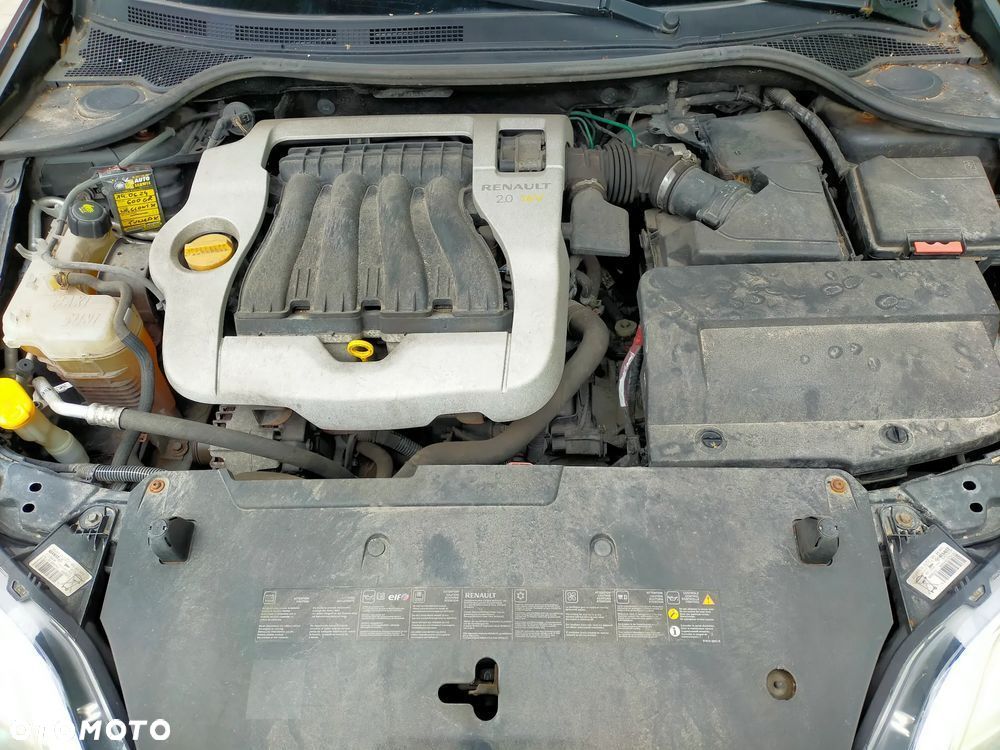 Renault Laguna 2.0 Bose Edition - 25