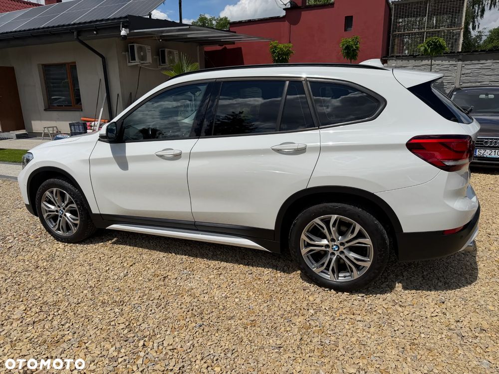 BMW X1 xDrive20d Sport Line - 6
