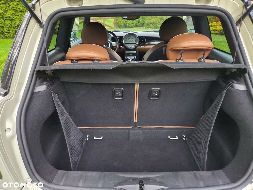 MINI Cooper S 50 Mayfair - 30