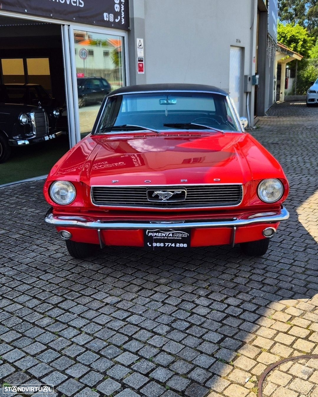 Ford Mustang - 2