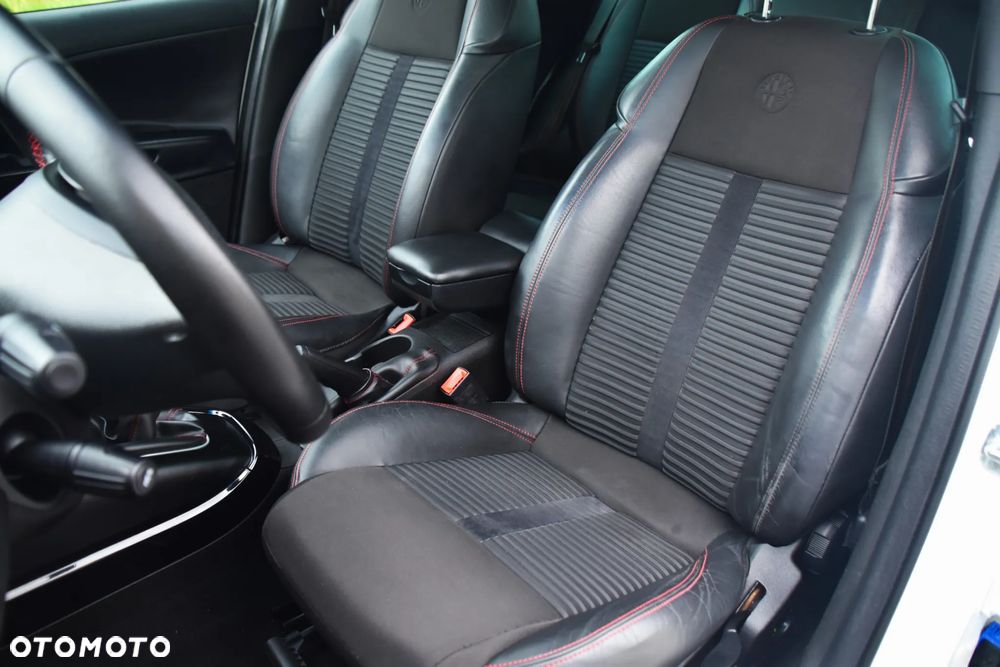 Alfa Romeo Giulietta 1.4 TB 16V Multiair Collezione - 7