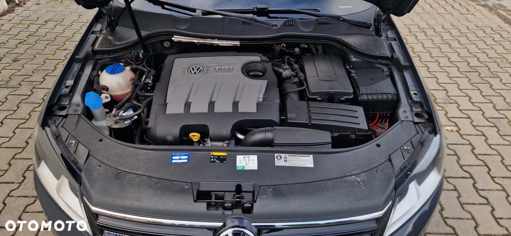 Volkswagen Passat 1.6 TDI Comfortline - 25